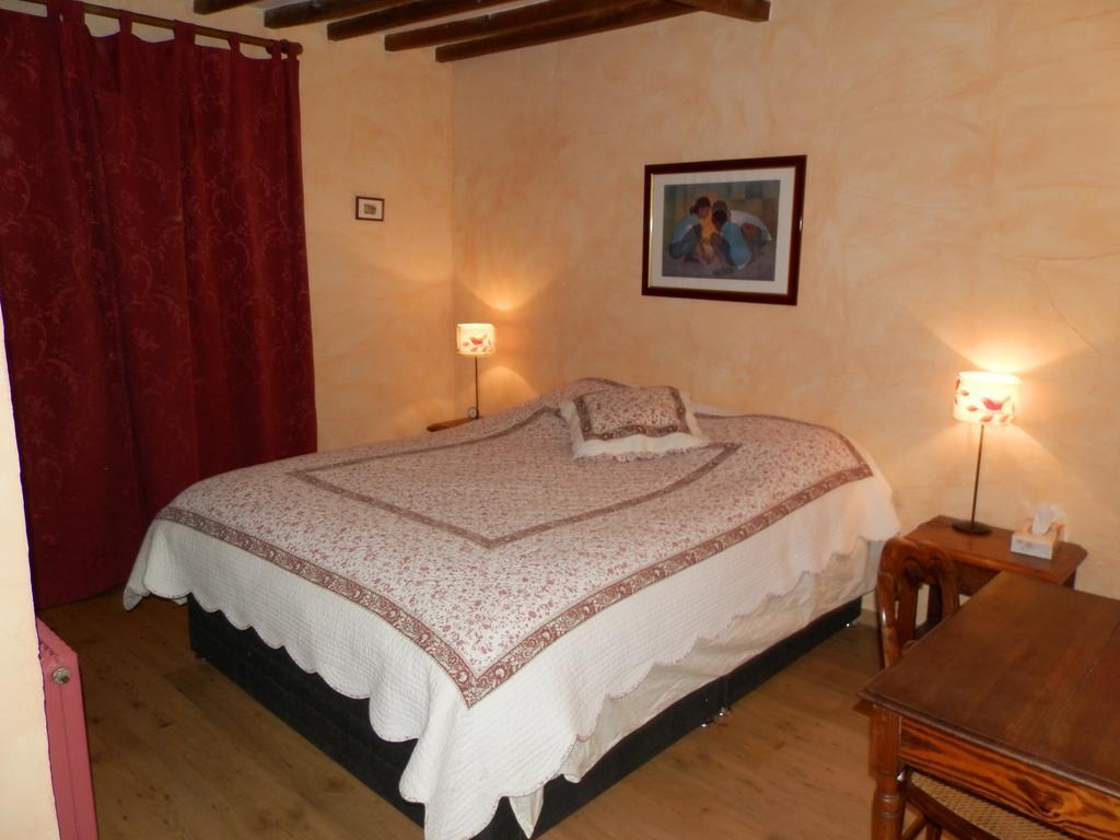Domaine De Varenne Bed & Breakfast Saint-Amand-en-Puisaye Exterior foto